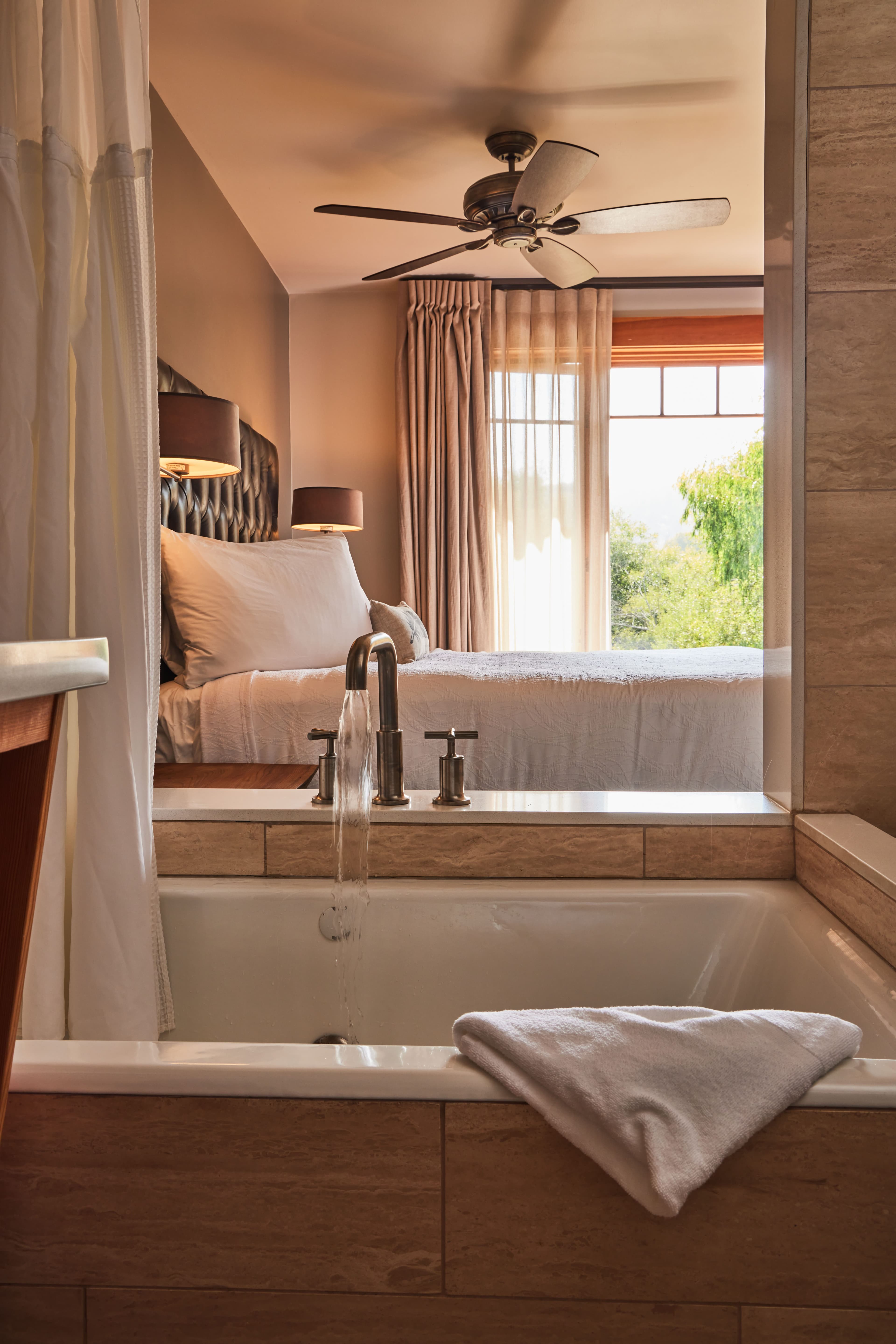 Olema House tub with view into the room